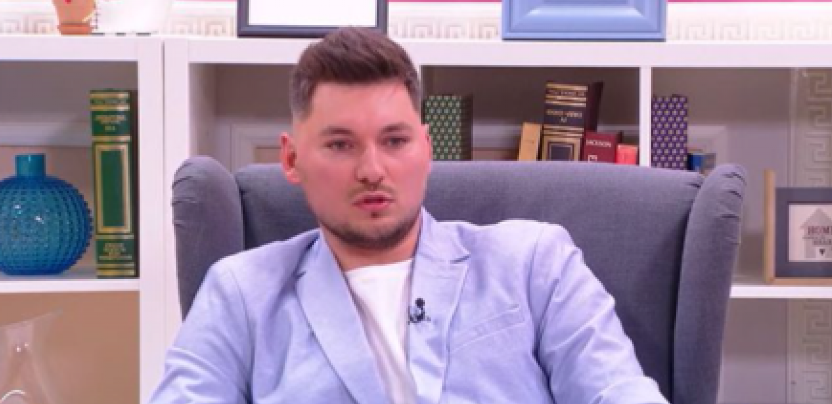 "ŽIVEO SAM SA 2.000 DINARA..." Potresna ispovest našeg pevača, otkrio kako je preživeo na ivici egzistencije