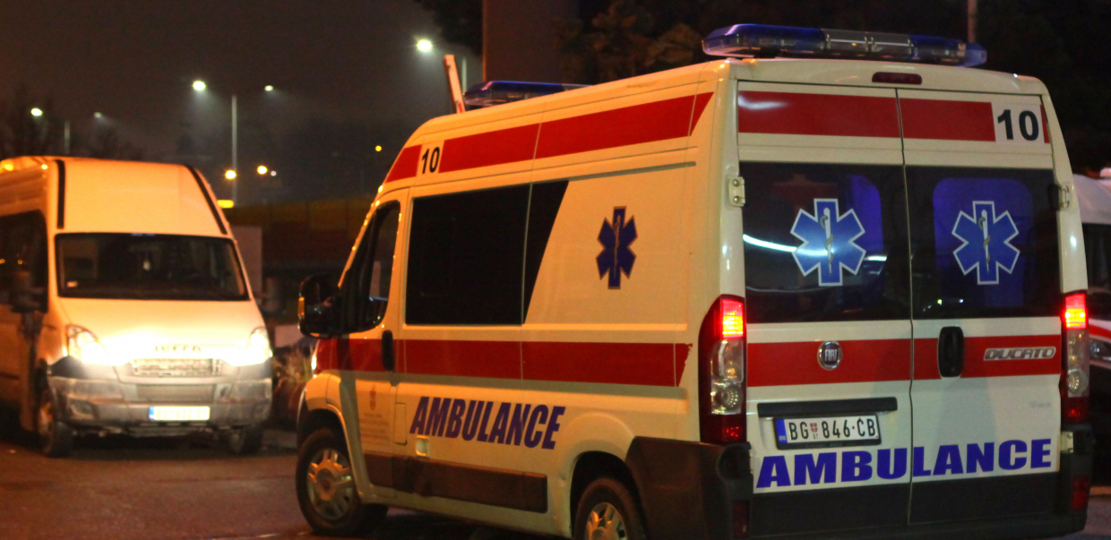 DRAMA U SMEDEREVU! UČENIK PAO SA DRUGOG SPRATA TEHNIČKE ŠKOLE!: Hitno prebačen za Beograd