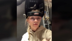 Ima 23 godine, nedeljno zaradi 2.000 evra, a izabrala je posao koji i muškarci odbijaju (video)