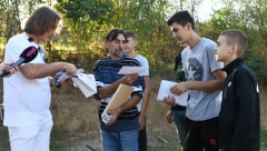 MILION DINARA ZA SAMOHRANOG OCA PETORO DECE! Željko Mitrović pomogao još jednoj ugroženoj porodici