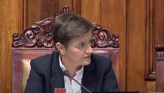 OPOZICIJA USRED BEOGRADA NE SME DA KAŽE ONO ŠTO JE VUČIĆ REKAO PRED CELIM SVETOM Brnabić: U Skupštini Srbije aboliraju NATO krivce!