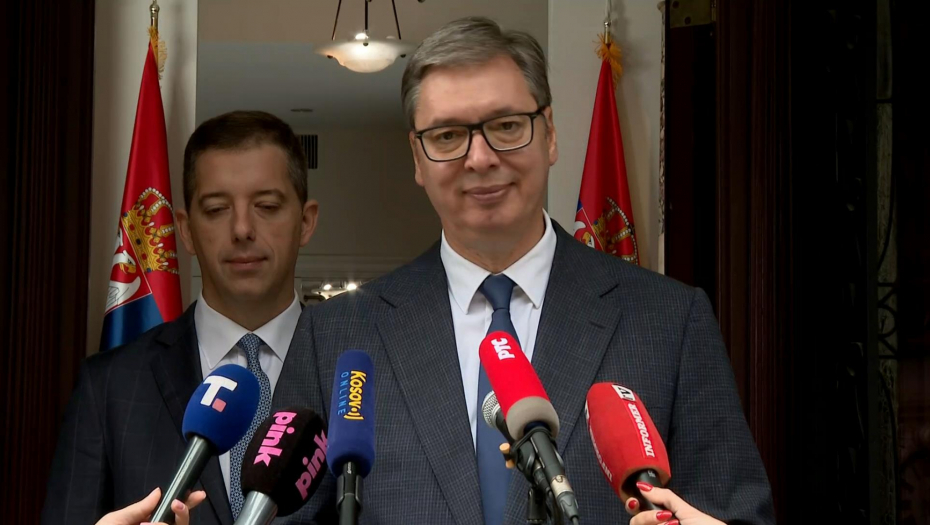 VUČIĆ PORUČIO OPOZICIJI: "Umem da ih razbucam kao Panta pitu  i nastaviću to da činim do kraja svog mandata"