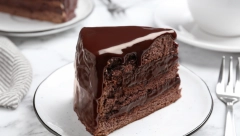 BRZA ČOKOLADNA TORTA Za pravo uživanje posle ručka, a gotova za pola sata