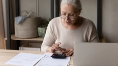 NATERAĆE IH DA PLATE PAPREN POREZ Teško pismo stiže na adrese 700.000 penzionera u Britaniji