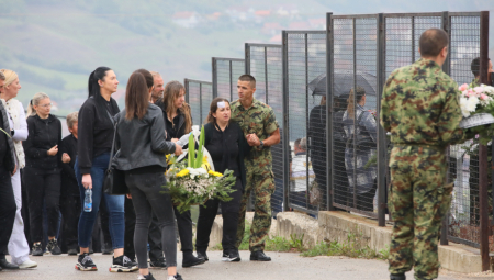 "NE DAM MOJU BEBU, PUSTITE JE, IDE MAMA SA VAMA" Bolne reči majke koja je sahranila troje dece i supruga