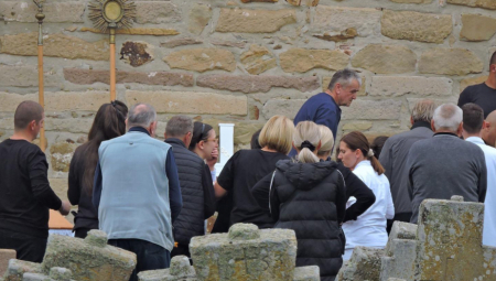 "ĆERKO MOJA, PRVENČE MOJE, ZAŠTO ME OSTAVI" Bolni krici majke rasplakali Srbiju i region "Čekajte me deco moja"