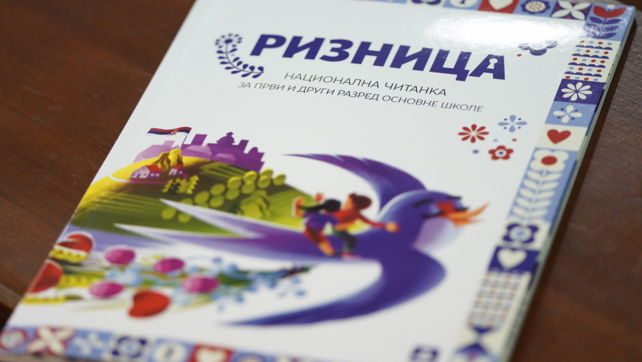 OVAKO IZGLEDA NACIONALNA ČITANKA ZA PRVI I DRUGI RAZRED Počinje podela po školama, đaci će je dobiti BESPLATNO, a evo šta u njoj piše