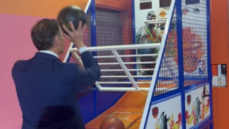 JOŠ MALO, PA KAO JOKIĆ! Siniša Mali pokazao svoje umeće na košu (VIDEO)