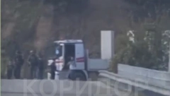 NOVO MALTRETIRANJE SRBA NA KIM: Blokiran most između centralne Srbije i Kosmeta