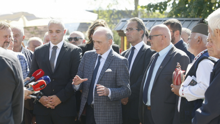 KRKOBABIĆ:  Miholjski susreti u Arilju u znaku maline i blagorodnih ljudi