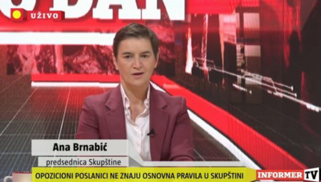 "MOJA MAJKA JE PLAKALA, A PORODICA SE NERVIRALA"  Brnabić o gnusnim lažima Ćute: Umesto izvinjenja uputio mi je uvredu!