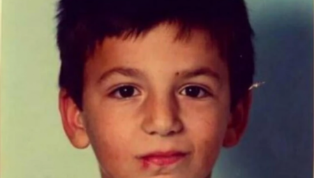 ŠTRAJKOVAO JE GLAĐU U ZADRUZI! Dečak sa fotke se tuži sa Pinkom zbog ogromnih para, danas ipak poručuje: ''Nemam ružnu reč za njih''