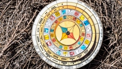 HOROSKOP DREVNIH MAJA OTKRIVA SREĆNIKE DO KRAJA GODINE Kupaće se u luksuzu