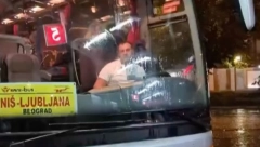 OVO NIJE PRIZOR ZA ONE SA SLABIM SRCEM! Ispraćen poslednji autobus sa stare beogradske autobuske stanice (VIDEO)