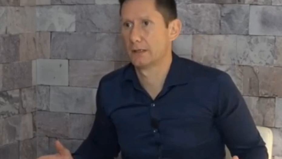 IDEOLOG OPOZICIJE DIKIĆ TRAŽI OD STRANACA:  Dovedite nas na vlast, daćemo vam Kosovo, ali nas pustite da pogasimo medije u Srbiji! (VIDEO)
