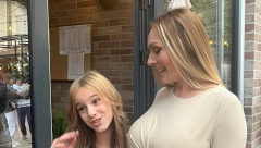 ANABELA ATIJAS PREDSTAVILA NAJMLAĐU ĆERKU JAVNOSTI! Blankica lepotu nasledila od majke, pozirale na proslavi kod Lune i Marka!