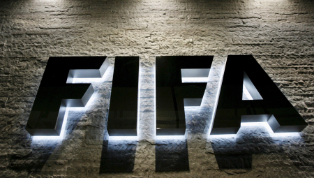 UZDRMANI TEMELJI FIFA žestoko kaznila fudbalsku legendu