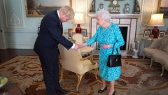 ZNAO JE DA ELIZABETA II BOLUJE OD OPAKE BOLESTI Boris Džonson otkrio najstrože čuvanu tajnu kraljevske porodice