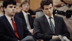 SERIJA KOJA JE HIT NA NETFLIXU KRIJE MRAČNU TAJNU! Braća ubila oca koji ih je godinama silovao, majku masakrirali jer je prikrivala zločin