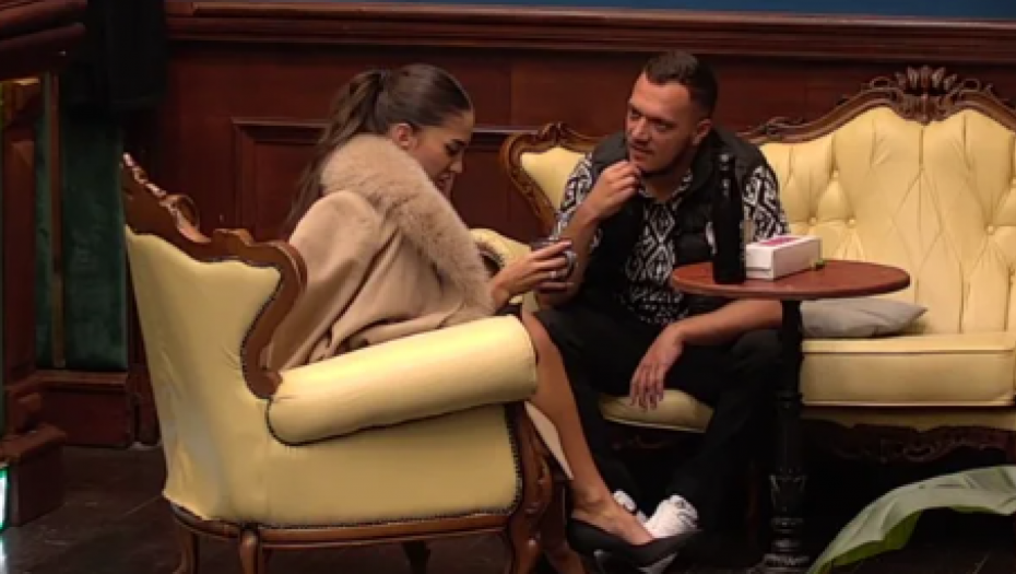 ANĐELA ĐURIČIĆ PREBLEDELA OD ŠOKA! Gastoz priznao da je upoznao Zvezdana Slavnića, otkrio i detalje razgovora!