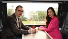 SA SUPRUGOM TAMAROM SAM JEDANPUT IŠAO DO NOVOG SADA, DANAS IDEMO DRUGI PUT Predsednik se javio na Instagramu: Imamo poseban razlog