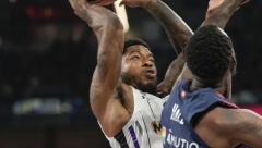 MONSTRUOZNO ZAKUCAVANJE Tajrik Džons utišao halu u Vitoriji, košarkaši Partizana se hvatali za glavu (VIDEO)