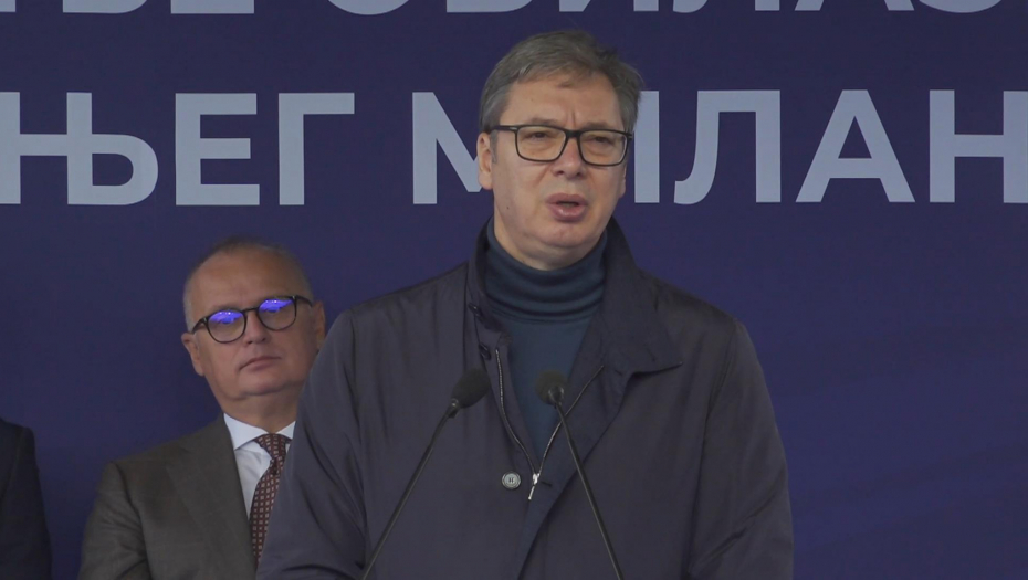 "NISU MENE VODILI KAO MEČKU...." Vučić u par rečenica razbucao Aleksića (VIDEO)