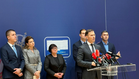 SRBIJA PRVI PUT DOBILA KREDITNI REJTING Ministar Siniša Mali: Sada smo u prvoj ligi