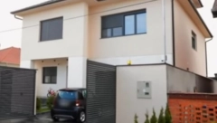 LUKS VILA NAŠEG POZNATOG PARA JEDNA JE OD NAJSKUPLJIH! Lokacija će vas iznenaditi, vredi milione, sve puca od glamura