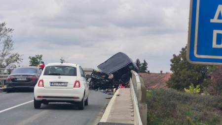 PREMINULA MAJKA (38) POVREĐENIH DEVOJČICA OD ZADOBIJENIH POVREDA! Porodica koja je doživela nesreću kod Bačkog Petrovca zavijena u crno