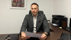 BOJAN JEDINI ŠTITI UGROŽENE ĐETIĆE! Prvi i za sada jedini otvorio Centar za zaštitu muških prava u Crnoj Gori!