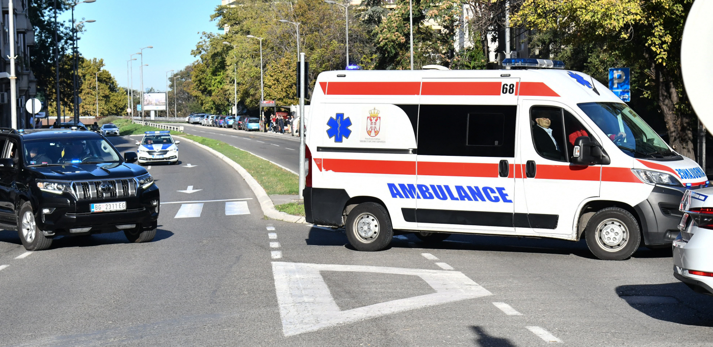 EVO GA! Dečak stigao u sud - prvi susret sa roditeljima svojih žrtava (FOTO)