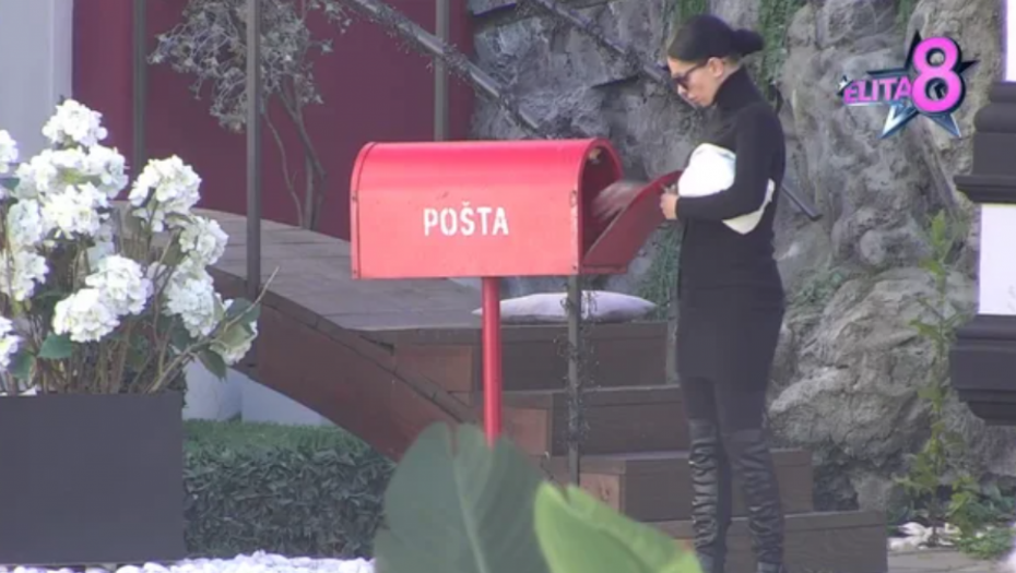 HITNA REAKCIJA VELIKOG ŠEFA ZBOG LOPOVA U ELITI Cimeri ga raskrinkali, nastao potpuni haos na imanju, evo o kome je reč!