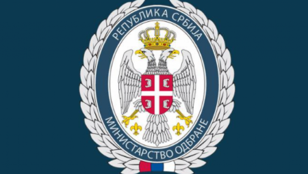 OGLASILO SE MINISTARSTVO ODBRANE U lakšoj saobraćajnoj nezgodi učestvovalo sanitetsko vozilo Vojske Srbije - oštećen retrovizor