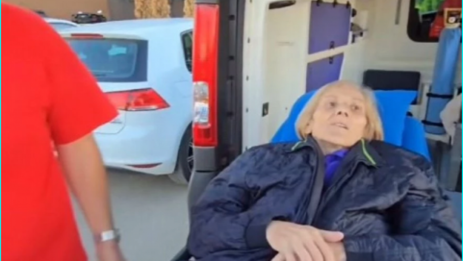 HOSPITALIZOVANA MAJKA SLOBE RADANOVIĆA! Sanitetom je odvezli iz porodičnog doma, evo u kakvom je stanju!