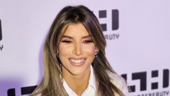 DEMONSTRIRALA KAKO VITKIM DEVOJKAMA ODLIČNO STOJI PREDIMENZIONIRA ODEĆA Jovana Pajić u autfitu koji odlično pristaje ženama u tridesetim