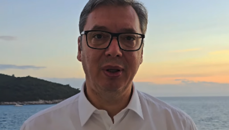 PREDSEDNIK SE JAVIO SA OBALE MORA U subotu sam dao sebi slobodno vreme, a do tada... BORBA NE PRESTAJE