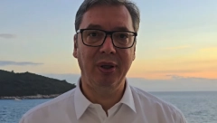 PREDSEDNIK SE JAVIO SA OBALE MORA U subotu sam dao sebi slobodno vreme, a do tada... BORBA NE PRESTAJE