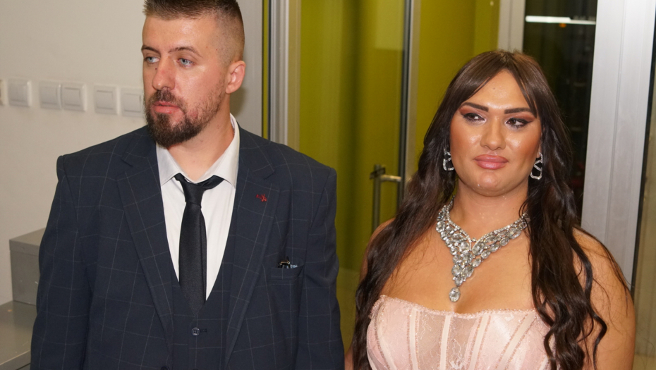 "ON JE BLAM, TEK SADA JE POKAZAO PRAVO LICE" Momentalno se oglasila Ivana Nikolić nakon haosa u Eliti 8!