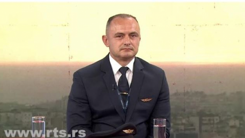 NEMANJA I GORAN SU SPASAVALI LJUDE DOK JE LIBAN GOREO Srpskim pilotima se klanja ceo svet