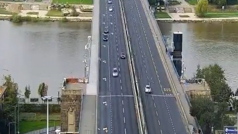 BEOGRADSKO JUTRO BEZ JUTARNJEG ŠPICA! Ovakva scena se ne viđa svaki dan! (FOTO)