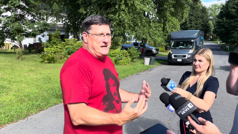 BIVŠI AMERIČKI OBAVEŠTAJAC UPOZORAVA Izrael čini samoubistvo