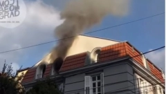 UŽAS U BREGALNIČKOJ ULICI! Stan u plamenu, vatrogasci hitno reaguju! (VIDEO)