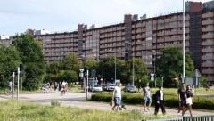 SOCIJALISTIČKA GRDOSIJA Znate li gde se nalazi najveća stambena zgrada u Europi? - U njoj živi 6000 ljudi