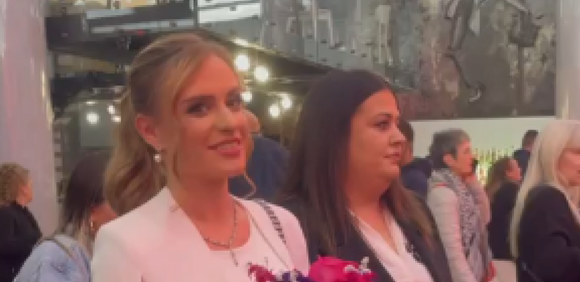 NJU NIKO NIJE OČEKIVAO! Političarka iznenadila sve dolaskom na koncert Snežane Đurišić