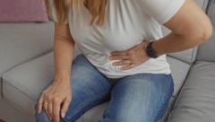 NUTRICIONISTA UPOZORAVA Ove 3 popularne grickalice izazivaju nadutost i štete zdravlju creva, a Srbi ih stalno jedu