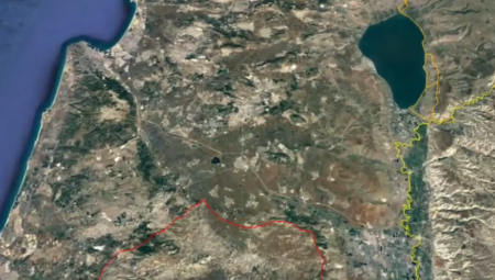 (UZNEMURUJUĆI VIDEO) OBJAVLJEN NAJNOVIJI SNIMAK SA FRONTA Dronovi napadaju vojnu bazu