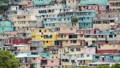 OBIŠAO JE 190 ZEMALJA I ZAKLJUČIO „Ovde niste uopšte bezbedni“ (VIDEO)