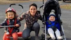 MAJKA ZADAVILA TROJE DECE TRAKOM ZA VEŽBANJE Muž još uvek živi sa njom: "Ona je brižna..."