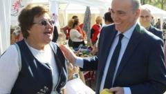 STIŽE NOVA POMOĆ DRŽAVE Uvode se socijalno garantovane penzije, a evo KOLIKO će iznositi i ko ima prava na njih